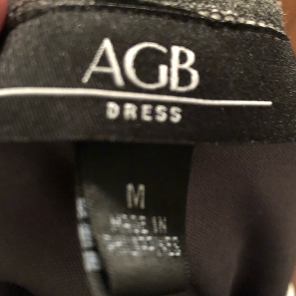 AGB Short Sleeved Dress - Picture 6 of 6